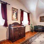 - Restaurant Atrium Gasthuis 3*